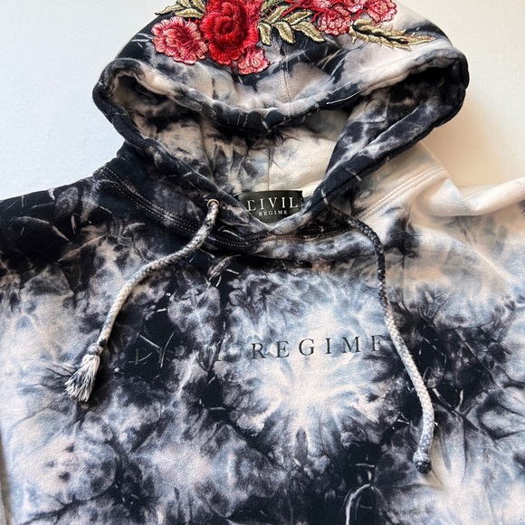 Floral Embroidered Tie-Dye Hoodie - Picture 4 of 11